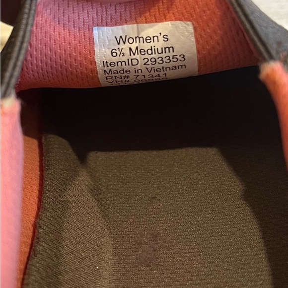 L.L. Bean Split Toe Slip On Suede Mule - Picture 12 of 13